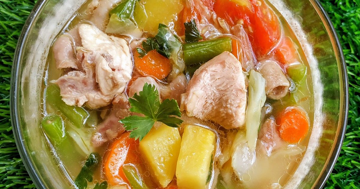 Sop Ayam Rumahan (Bumbu Iris)
