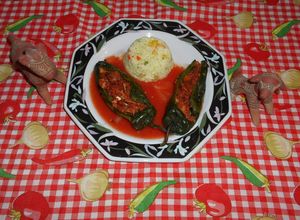 Una foto de Chiles Rellenos de Champiñones y Chorizo