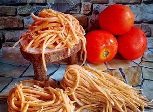 Foto resep Cara Membuat Mie Homemade Sehat dari Tomat