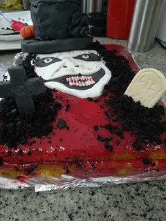 Una foto de Tarta fondant terrorífica