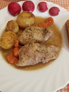 Una foto de Muslitos de pollo o Contramuslos al Ajo y Limón al Horno