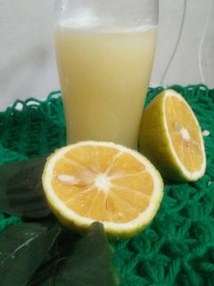 મોસંબી નું જ્યુસ(mosabi juice recipe in Gujarati) રેસીપી મુખ્ય ફોટો