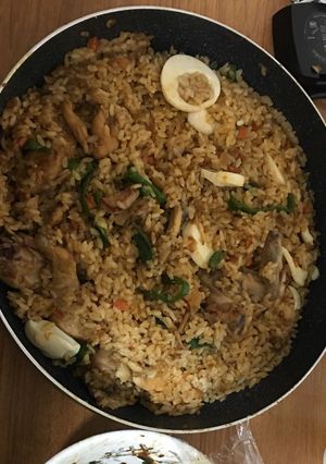 A picture of Chicken briani rice.
