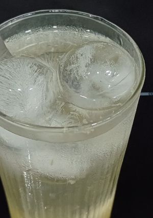 Hình của món Nước dừa pha chanh muối mật.