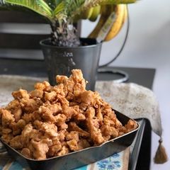 A picture of Chicken Poppers.