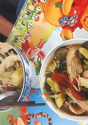 Hình của món Canh chua cá hồi.