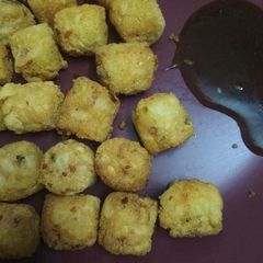 A picture of Crunchy cheese bites.