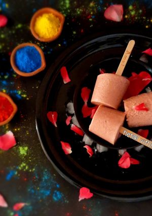 A picture of Rose Thandai kulfi.