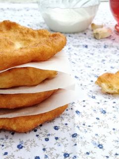 Kefíres lángos recept fotója