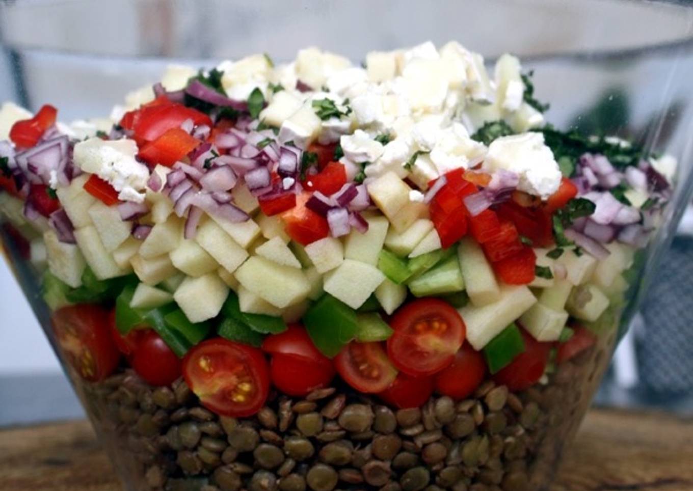 Ensalada de lentejas y queso de cabra