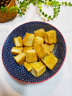 椒鹽臭豆腐 的食譜成品照片