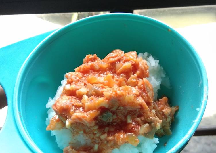 Baked Salmon Bolognese