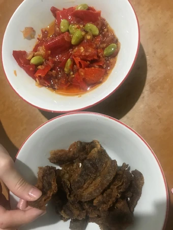 Langkah Gampang Membikin Resep Dendeng kriuk balado yang Uenak Anti Ribet, Uenak Banget
