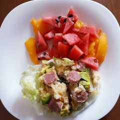A picture of Lettuce wrap.