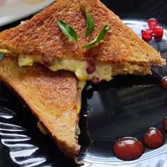 A picture of Sweet corn cheesy sandwich.