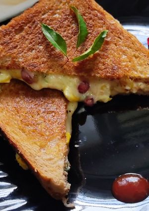 A picture of Sweet corn cheesy sandwich.