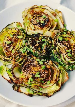 Foto di Cavolo cinese arrosto in salsa al miso