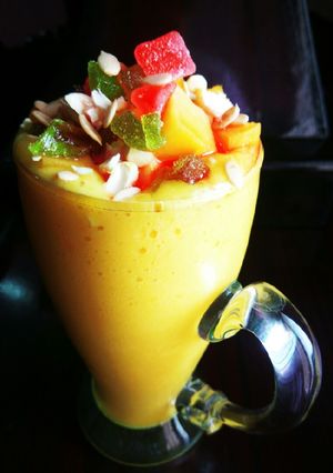 A picture of Mango smoothie.
