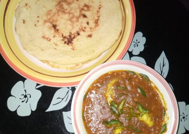 Indian roti with potatoes soup