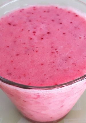 Una foto de Licuado de frutas con ananá o piña