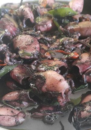 Foto resep Cumi hitam pedas bumbu tauco
