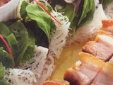 เส้นหมี่หมูกรอบ