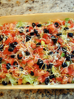 A picture of taco dip.