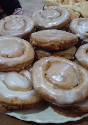Una foto de 11. Rosquitas de anís porteñas 🍊 al horno con ralladura y glaseado de naranja