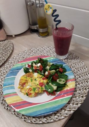 O poză a rețetei Omletă multicoloră.