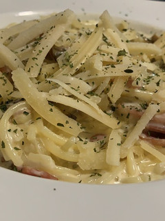 Una foto de Espaguetis a la carbonara (Sin gluten)
