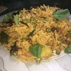 A picture of AlOo MATAR Biryani.