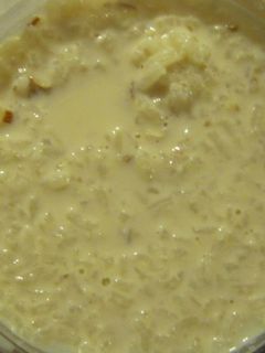 Una foto de Arroz con leche y alamendras