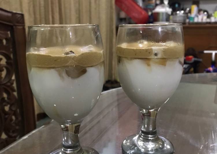 Langkah Mudah untuk Menyiapkan Ice Dalgona Coffee, Bisa Manjain Lidah