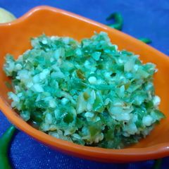 A picture of Kolhapuri mirch thecha chutney.