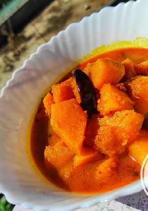 A picture of Ambal (Pumpkin curry).