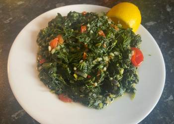 Easy Serving Recipe Spinach rice aka Greek spanakorizo Savory Delicious