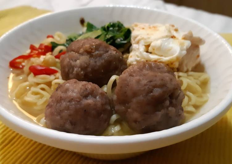 Steps to Prepare Any-night-of-the-week Bakso Sapi (Meatballs)