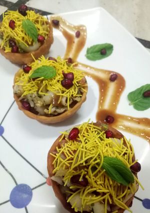 ચટપટી મેક્રોની ટોકરી ચાટ રેસીપી મુખ્ય ફોટો