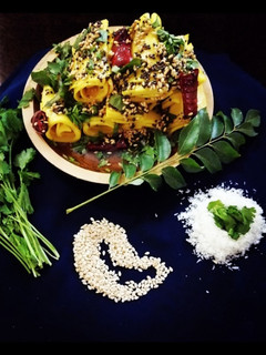 ખાંડવી (Khandavi Recipe In Gujarati) રેસીપી મુખ્ય ફોટો