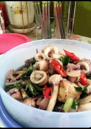 Foto resep Tumis Pedas Cumi Jamur Enokii