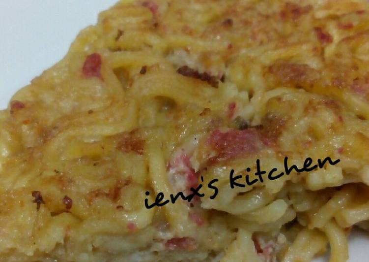 Cara Gampang Membuat Pizza Mie, Menggugah Selera