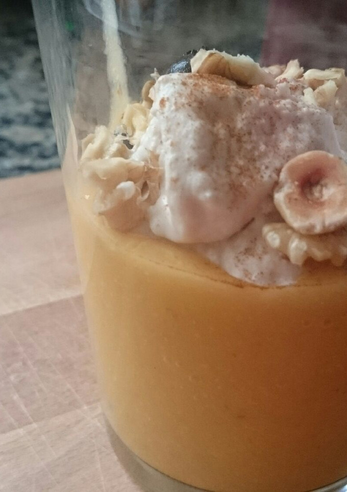 Una foto de Smoothie de mango y platano
