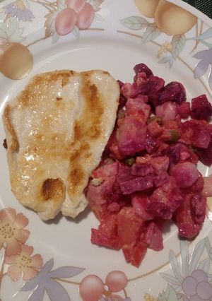 Una foto de Ensalada rusa con pollo