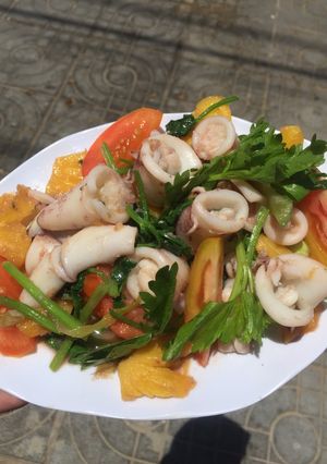 Hình của món Mực xào rau, củ.