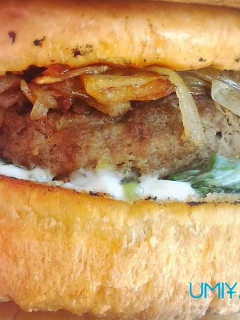 Langkah Mudah untuk Membikin Resep Lucy Juicy Beef Burger yang Lezat Anti Ribet, Mantap