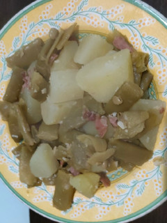 Una foto de Judías verdes con jamón y ajo