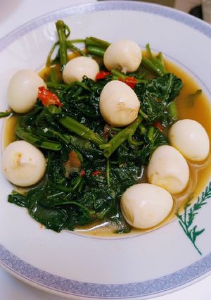 Foto resep Tumis kangkung telur puyuh
