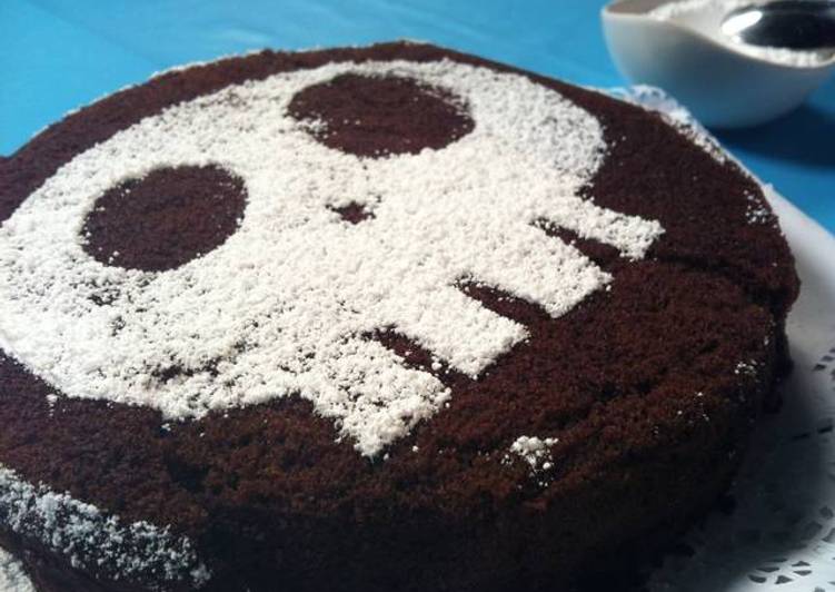 Simple Way to Make Speedy Halloween Skull Chocolate Cake
