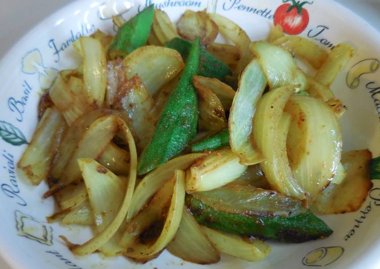 Curry flavored stir-fry with okra &amp; onion