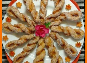 Hình của món Quay về tuổi thơ với món quẩy thừng giòn rụm. .